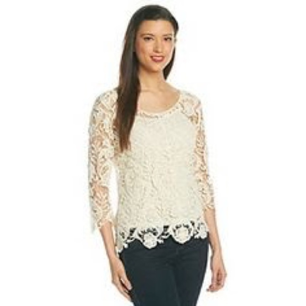 Brand new w/o tags Adiva lace top!